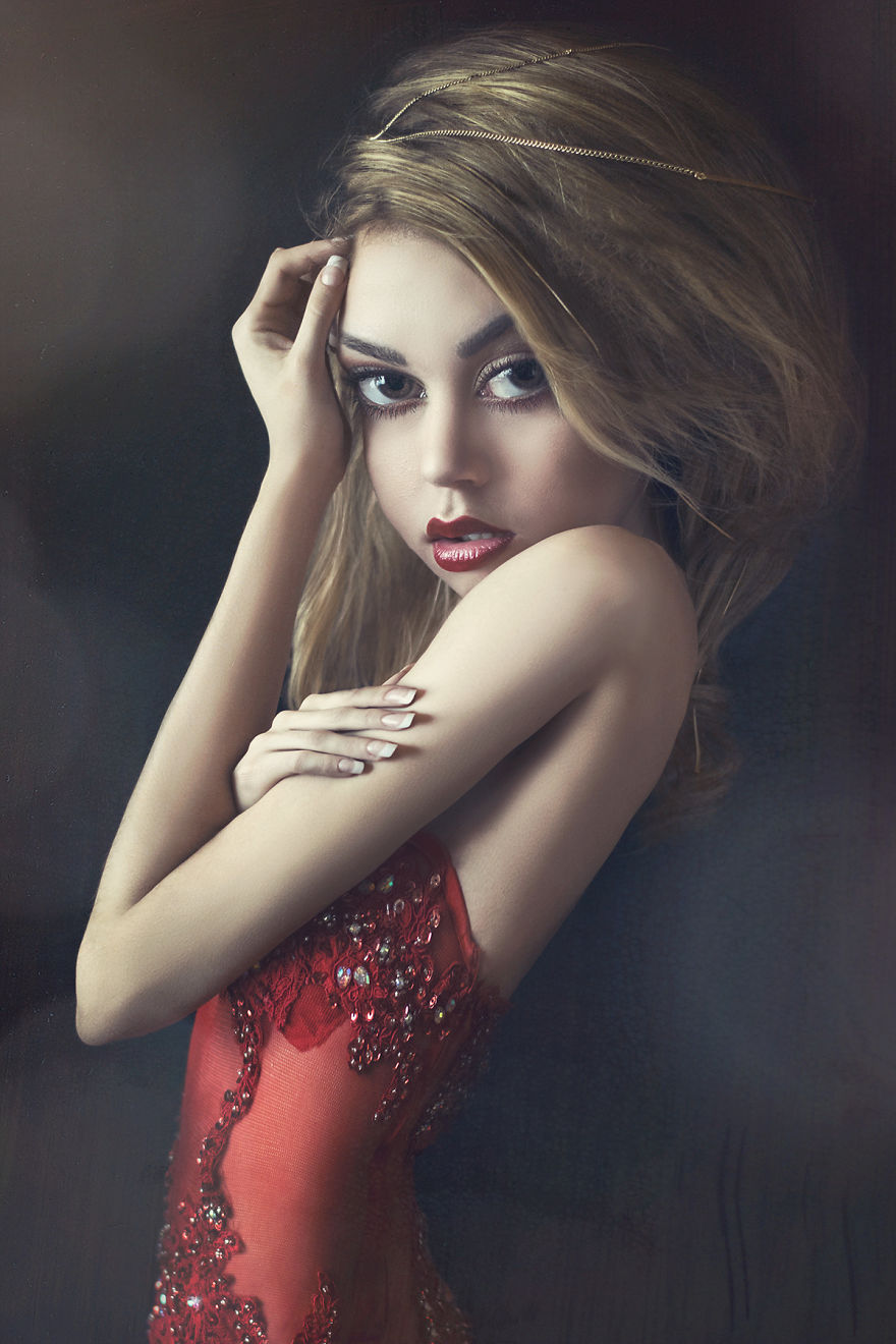 I Create Fantasy-Like Images By Giving Big Eyes To My Models