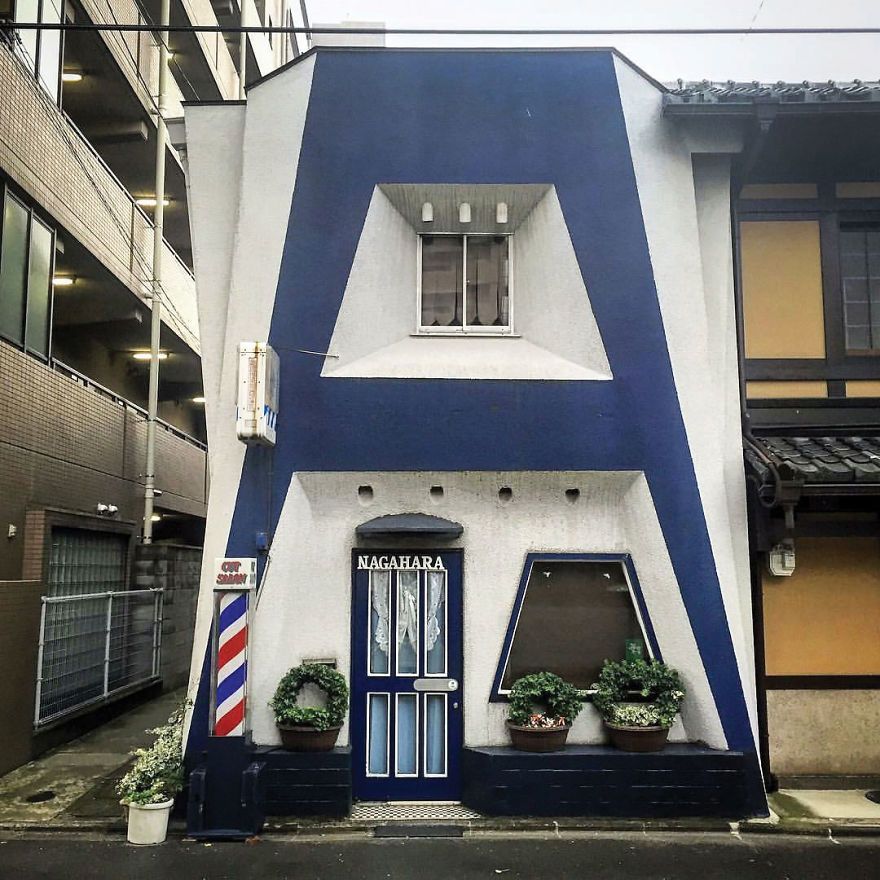 Photographer Captures Small Yet Utterly Delightful Buildings In Kyoto, Japan Photographer Captures Small Yet Utterly Delightful Buildings In Kyoto, Japan
