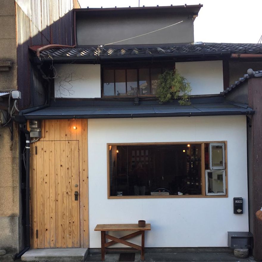 Photographer Captures Small Yet Utterly Delightful Buildings In Kyoto, Japan Photographer Captures Small Yet Utterly Delightful Buildings In Kyoto, Japan