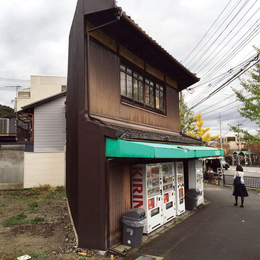 Photographer Captures Small Yet Utterly Delightful Buildings In Kyoto, Japan Photographer Captures Small Yet Utterly Delightful Buildings In Kyoto, Japan