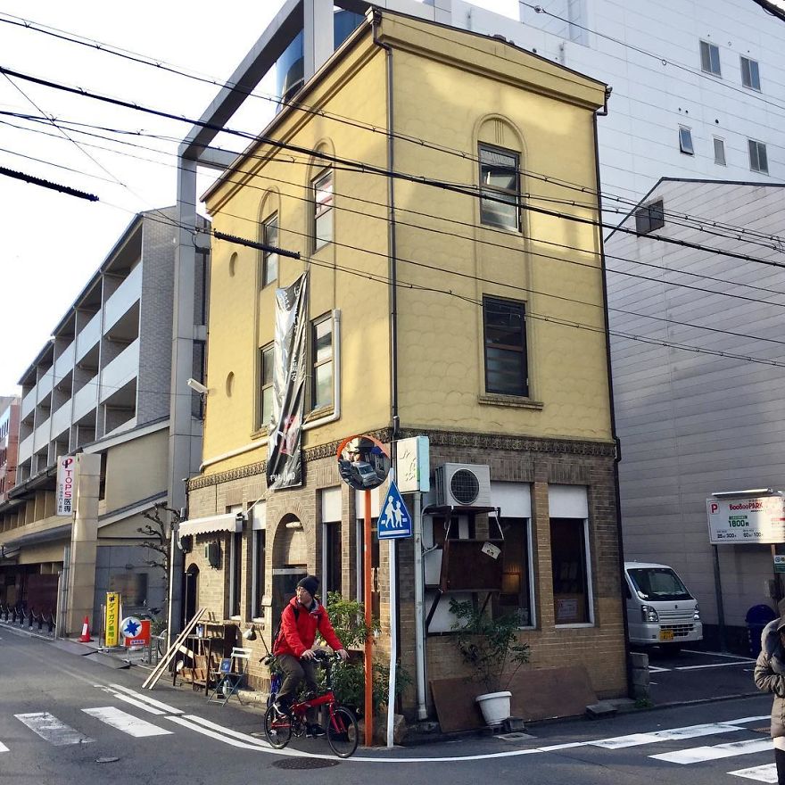 Photographer Captures Small Yet Utterly Delightful Buildings In Kyoto, Japan Photographer Captures Small Yet Utterly Delightful Buildings In Kyoto, Japan