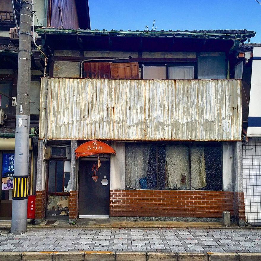 Photographer Captures Small Yet Utterly Delightful Buildings In Kyoto, Japan Photographer Captures Small Yet Utterly Delightful Buildings In Kyoto, Japan