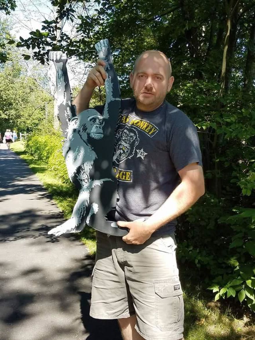 I Hide Painted Woodcuts Around Vermont