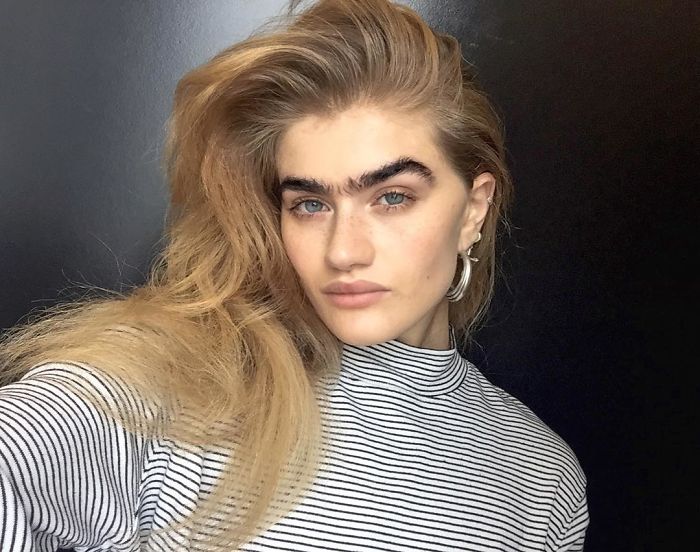 Model Refuses To Pluck Her Unibrow, Challenges Beauty Stereotypes Model Refuses To Pluck Her Unibrow, Challenges Beauty Stereotypes