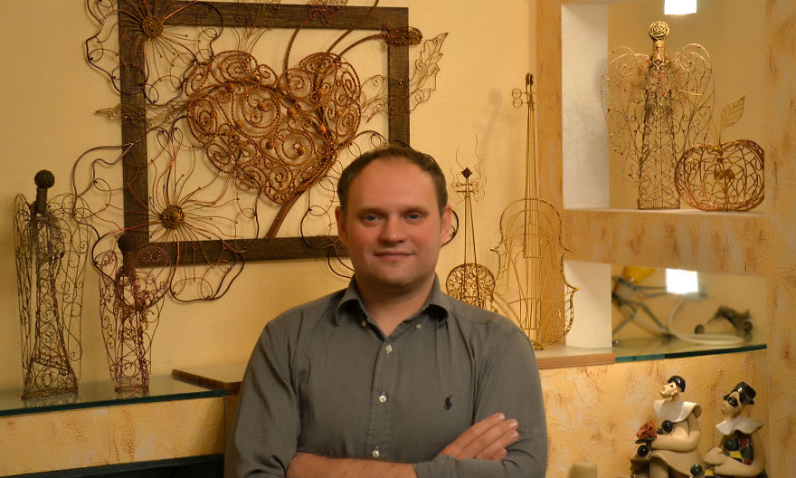 I Bend The Steel Wire With My Hands I Bend The Steel Wire With My Hands