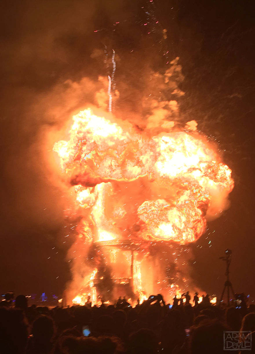 A Glimpse Into Burning Man A Glimpse Into Burning Man