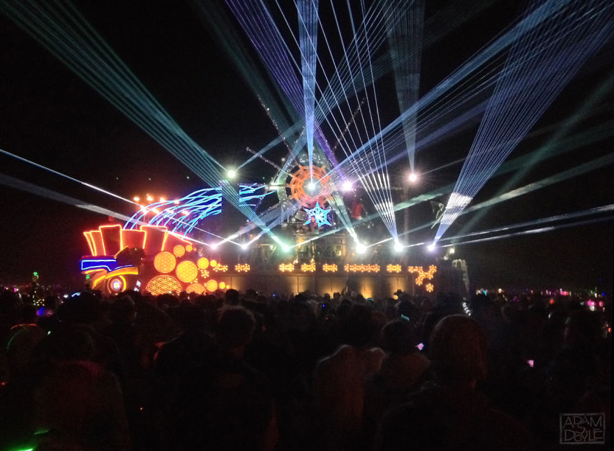 A Glimpse Into Burning Man A Glimpse Into Burning Man