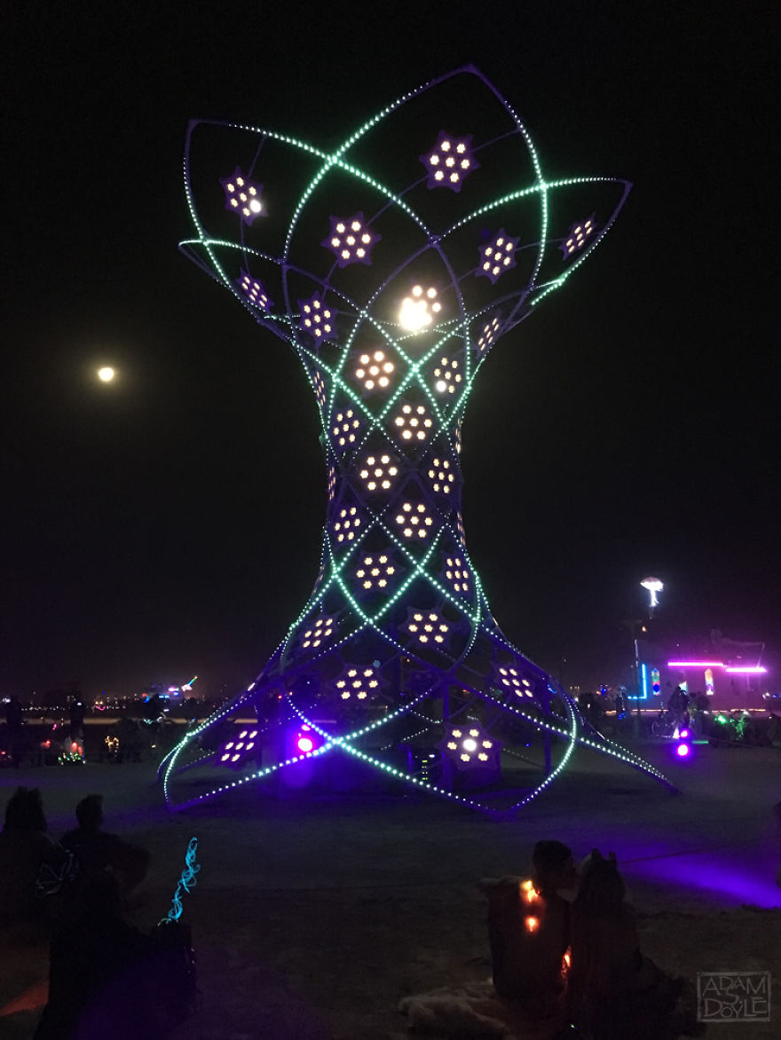 A Glimpse Into Burning Man A Glimpse Into Burning Man