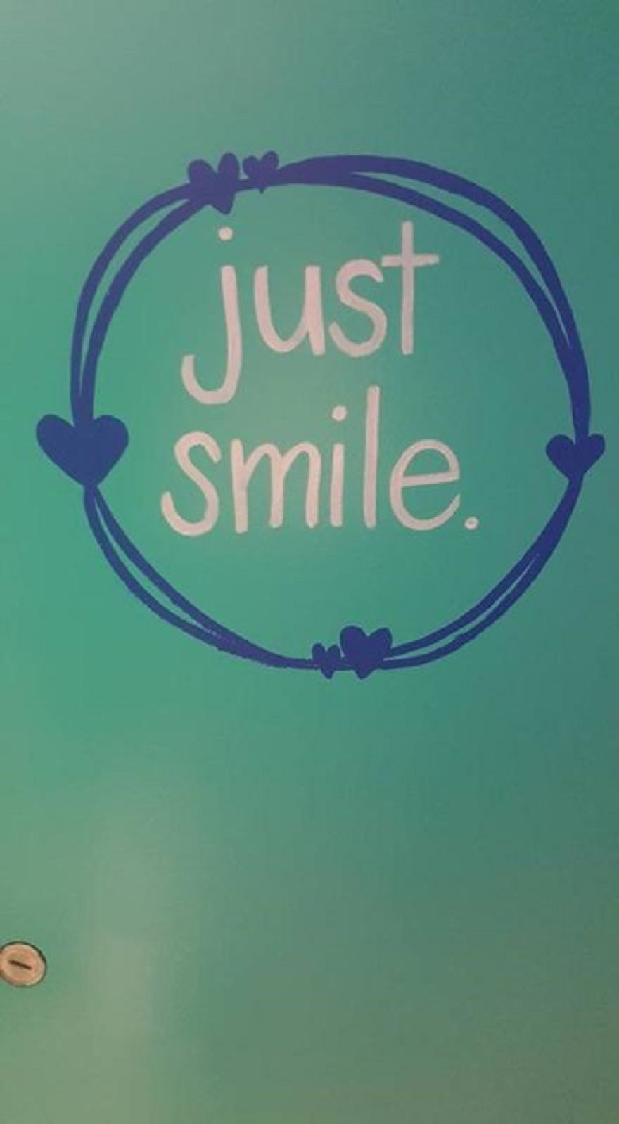 Nurse Turns Middle School Bathroom Into An Inspiring Work Of Art Nurse Turns Middle School Bathroom Into An Inspiring Work Of Art