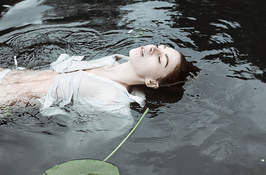 Redheads Stories: Reds In Water