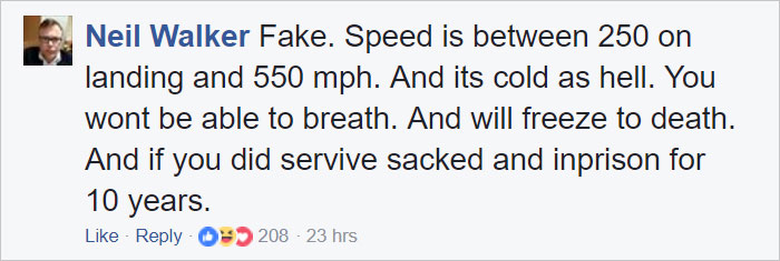 Pilot’s Dangerous Mid-Flight Selfies Go Viral, But Turns Out They’re Not As Risky As Many Thought Pilot’s Dangerous Mid-Flight Selfies Go Viral, But Turns Out They’re Not As Risky As Many Thought