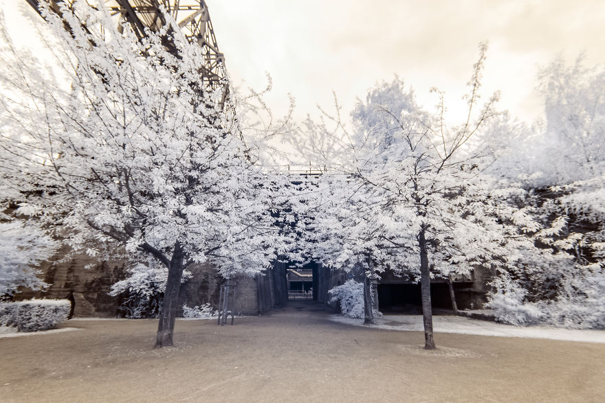 I Travel Around The Ruhr Area In Germany To Capture The Beauty Of Industrial Heritages In Infrared I Travel Around The Ruhr Area In Germany To Capture The Beauty Of Industrial Heritages In Infrared