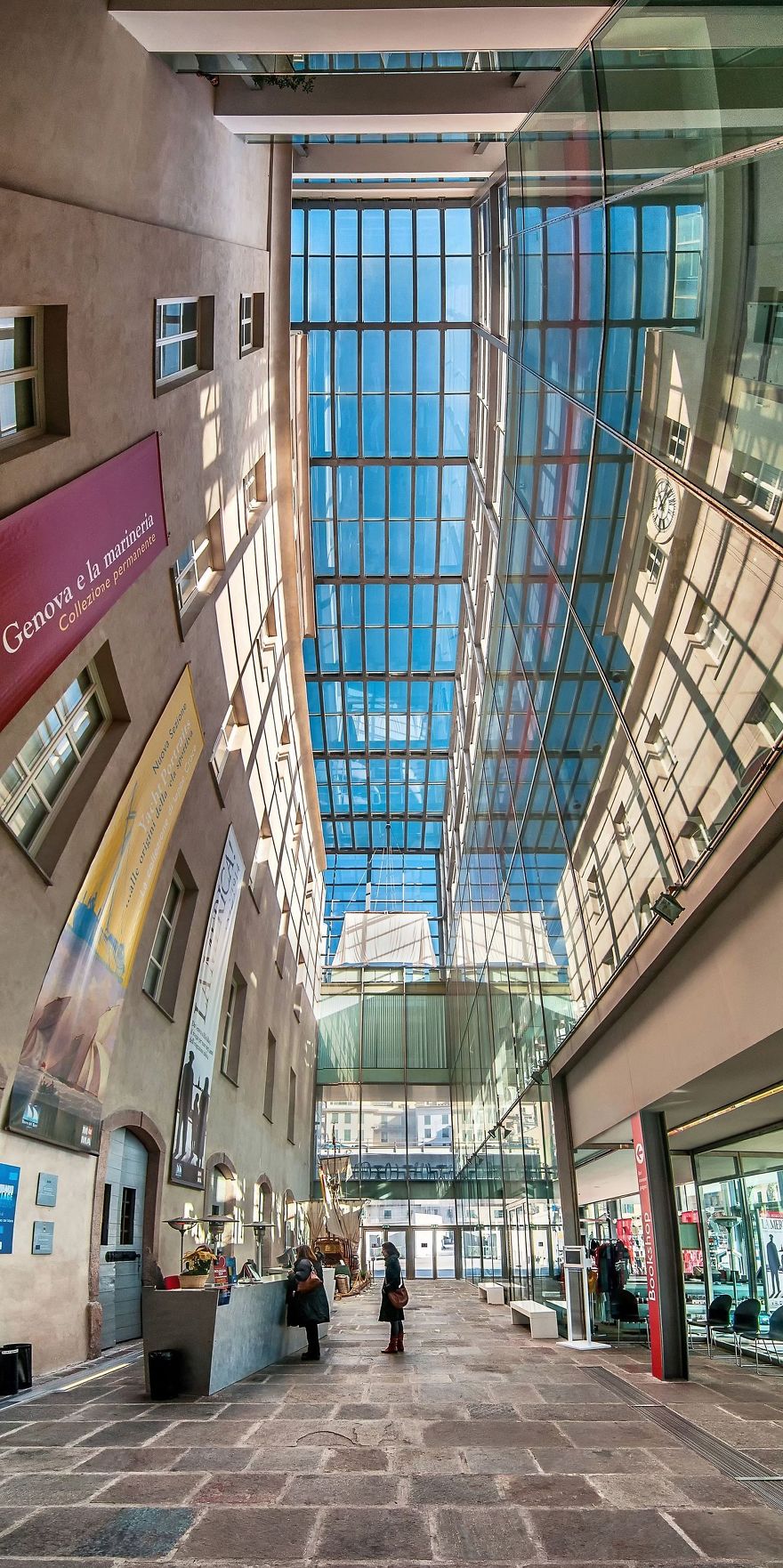 I Shoot Vertical Panoramas To Reveal The True Beauty Of Architecture