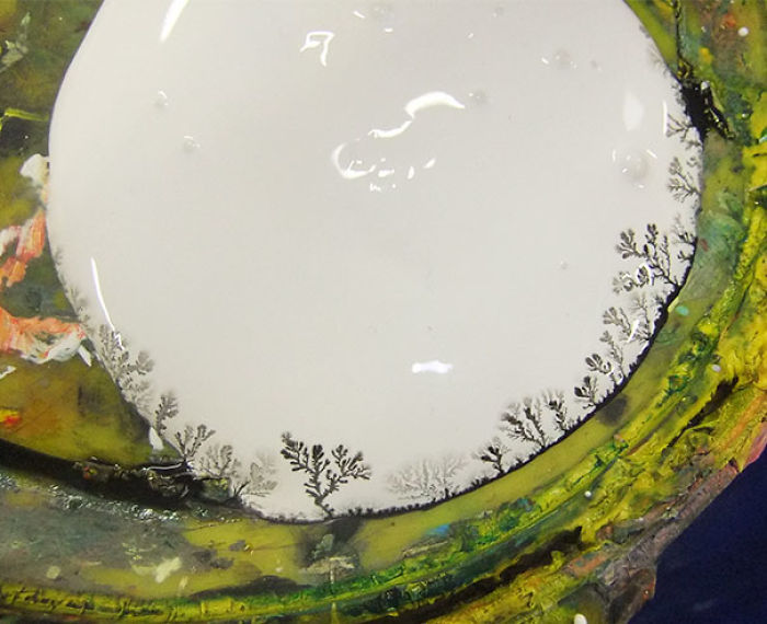 81 Accidental Spills That Will Make You Look Twice 81 Accidental Spills That Will Make You Look Twice