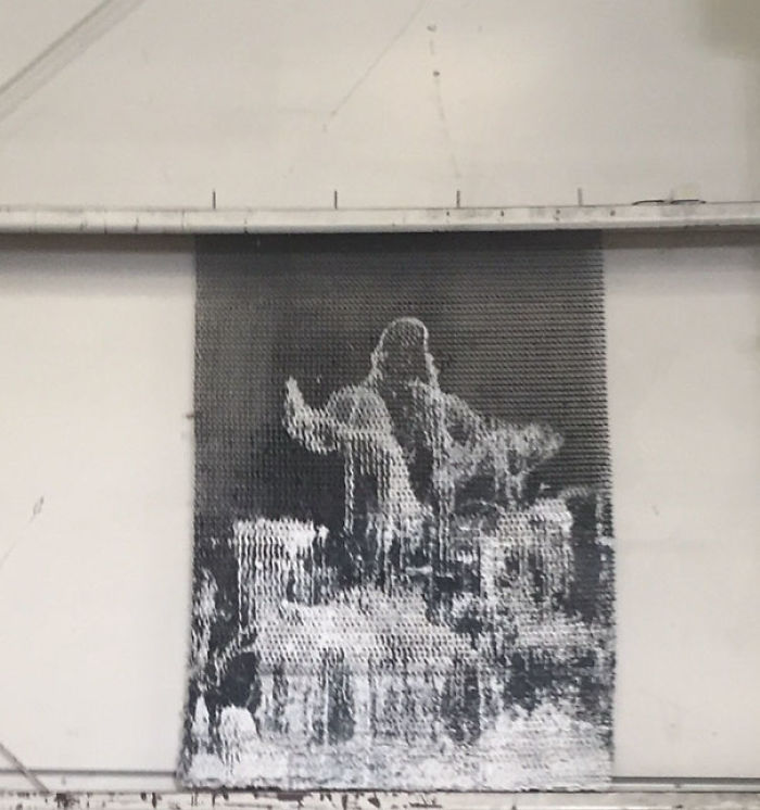 81 Accidental Spills That Will Make You Look Twice 81 Accidental Spills That Will Make You Look Twice