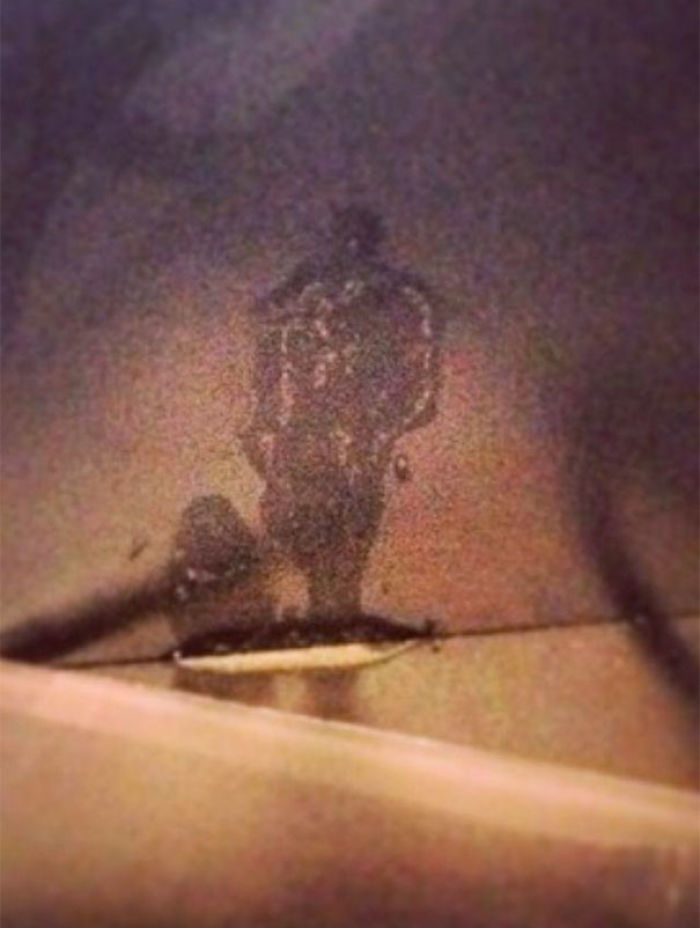 81 Accidental Spills That Will Make You Look Twice 81 Accidental Spills That Will Make You Look Twice