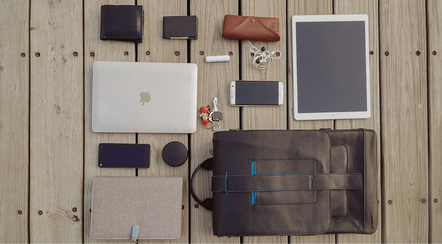 A Backpack With Solar Panels: The Moovy Bag Ensures You Never Run Out Of Battery! A Backpack With Solar Panels: The Moovy Bag Ensures You Never Run Out Of Battery!