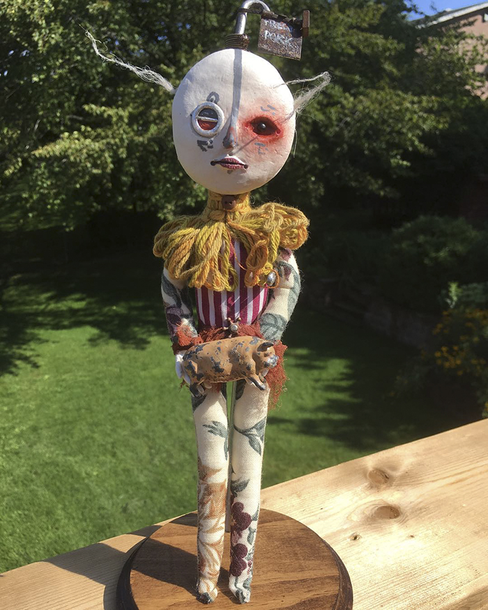 12-Year-Old Boy Creates Creepy Sculptures Using Found Materials, And They’re Surprisingly Awesome 12-Year-Old Boy Creates Creepy Sculptures Using Found Materials, And They’re Surprisingly Awesome