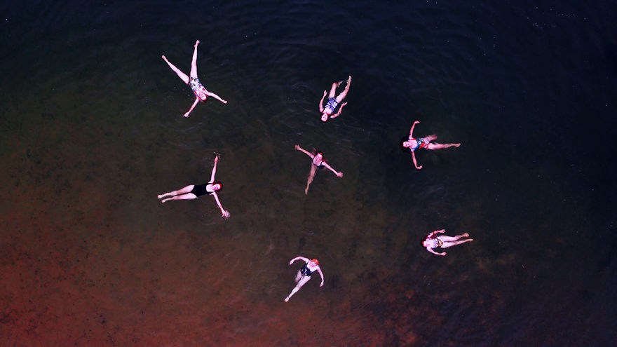 9 Women Sing An Ancient Lithuanian Song To Remind Us That Everyone Can Sing And Feel Connected 9 Women Sing An Ancient Lithuanian Song To Remind Us That Everyone Can Sing And Feel Connected