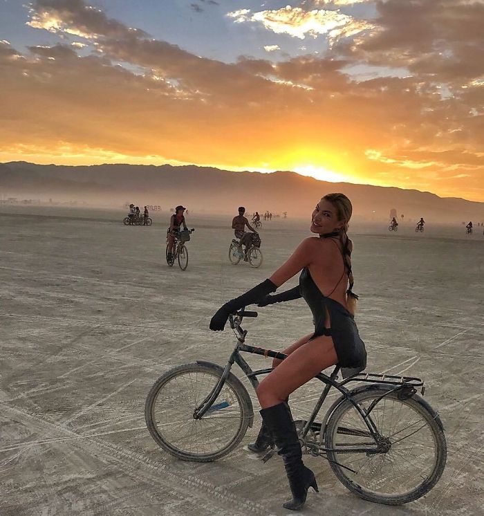 208 Epic Photos From Burning Man 2017 That Prove It’s The Craziest Festival In The World 208 Epic Photos From Burning Man 2017 That Prove It’s The Craziest Festival In The World