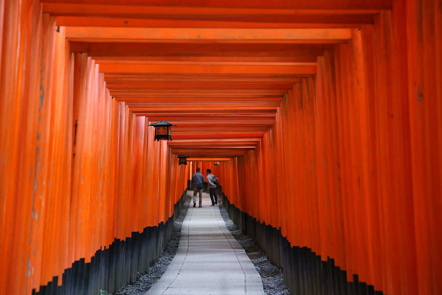 It Takes Two: I Document The Connection Of Two People During My 10 Years Of Travels