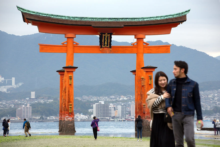 It Takes Two: I Document The Connection Of Two People During My 10 Years Of Travels