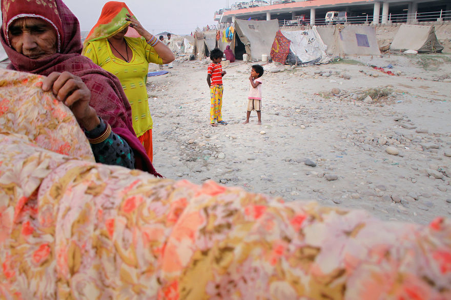 It Takes Two: I Document The Connection Of Two People During My 10 Years Of Travels