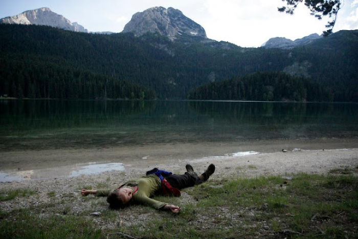 I Pretend To Be Dead In Public Places