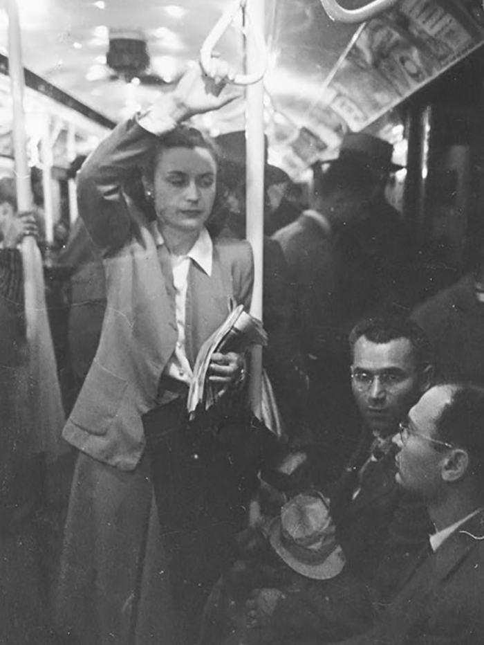 17-Year-Old Stanley Kubrick&#8217;s Photos Of 1940s New York Prove That He Was Born Genius