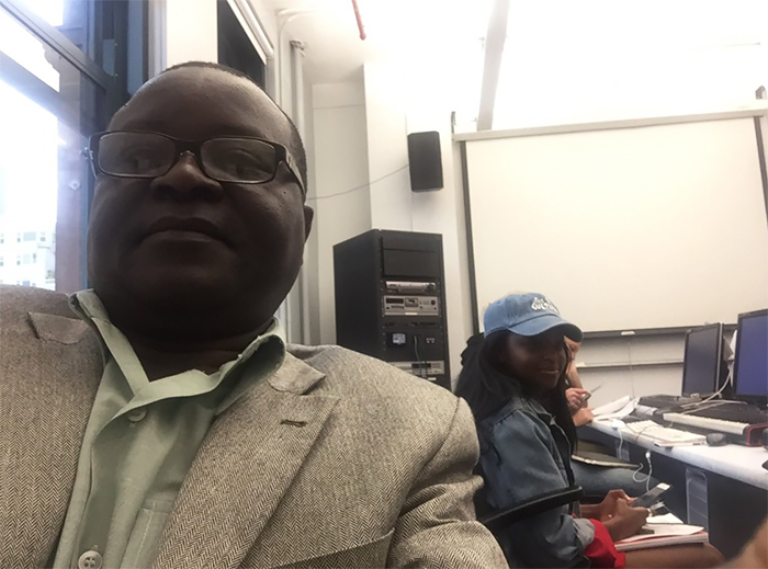 Dad Gets Stranded At Daughter’s College Because Of The Flood, Decides To Annoy Her In The Most Hilarious Way Dad Gets Stranded At Daughter’s College Because Of The Flood, Decides To Annoy Her In The Most Hilarious Way