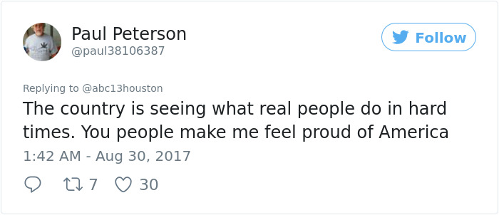 The Story Behind This Viral Pic Of Human Chain In Houston Will Restore Your Faith In Humanity