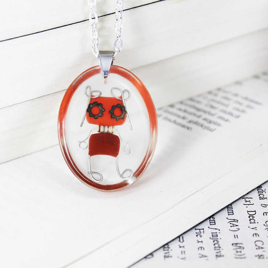 I Turned Electronic Components Into Tiny And Biggie Robots I Turned Electronic Components Into Tiny And Biggie Robots