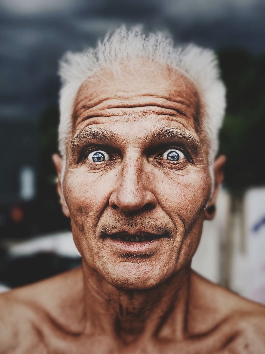 This Guy Used A McDonald’s Box And iPhone To Take These Portraits, And The Results Will Surprise You This Guy Used A McDonald’s Box And iPhone To Take These Portraits, And The Results Will Surprise You