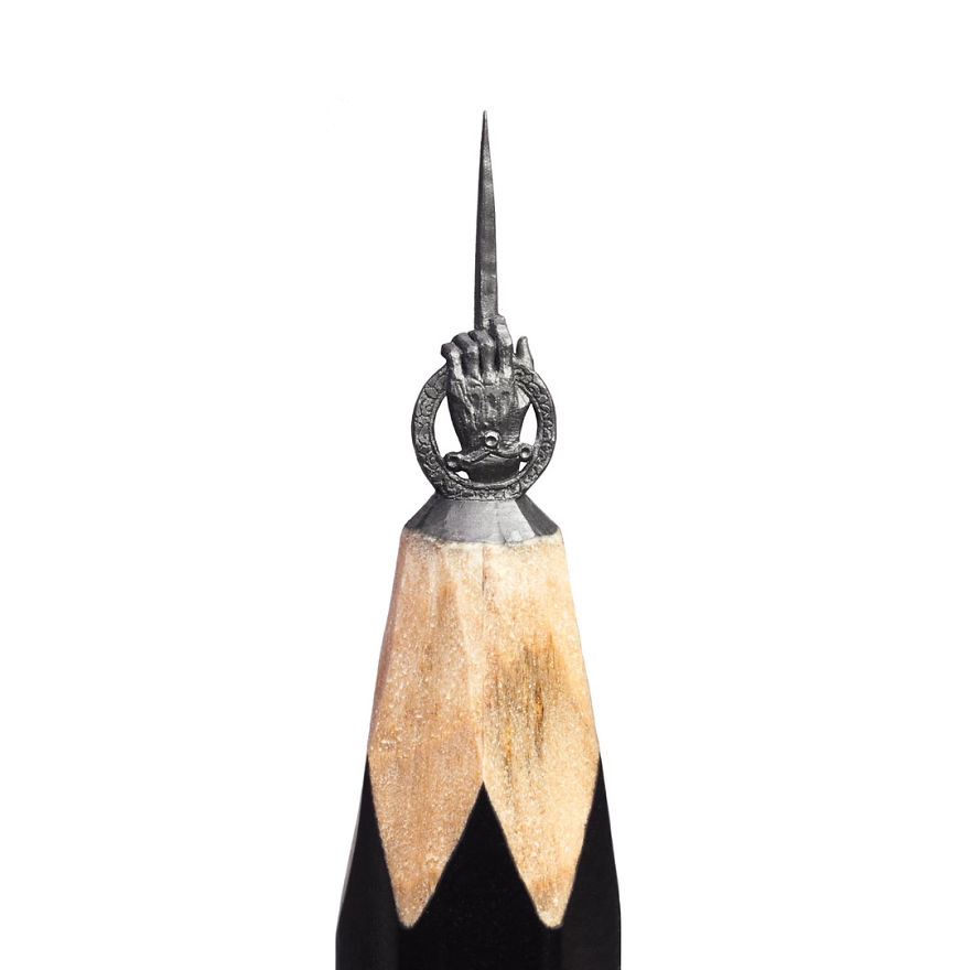 I Turn Pencil Lead Into Miniature Game of Thrones Sculptures I Turn Pencil Lead Into Miniature Game of Thrones Sculptures