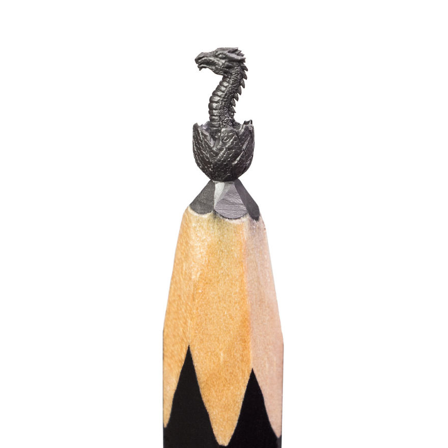 I Turn Pencil Lead Into Miniature Game of Thrones Sculptures I Turn Pencil Lead Into Miniature Game of Thrones Sculptures