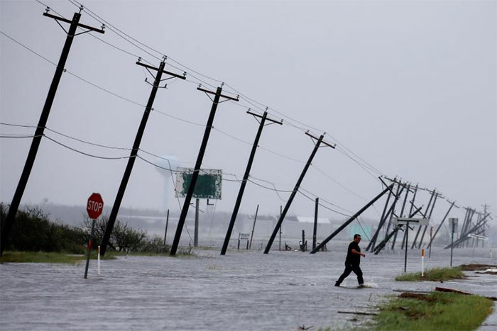 93 Powerful Photos From Hurricane Harvey That Show The Devastating Power Of Nature 93 Powerful Photos From Hurricane Harvey That Show The Devastating Power Of Nature
