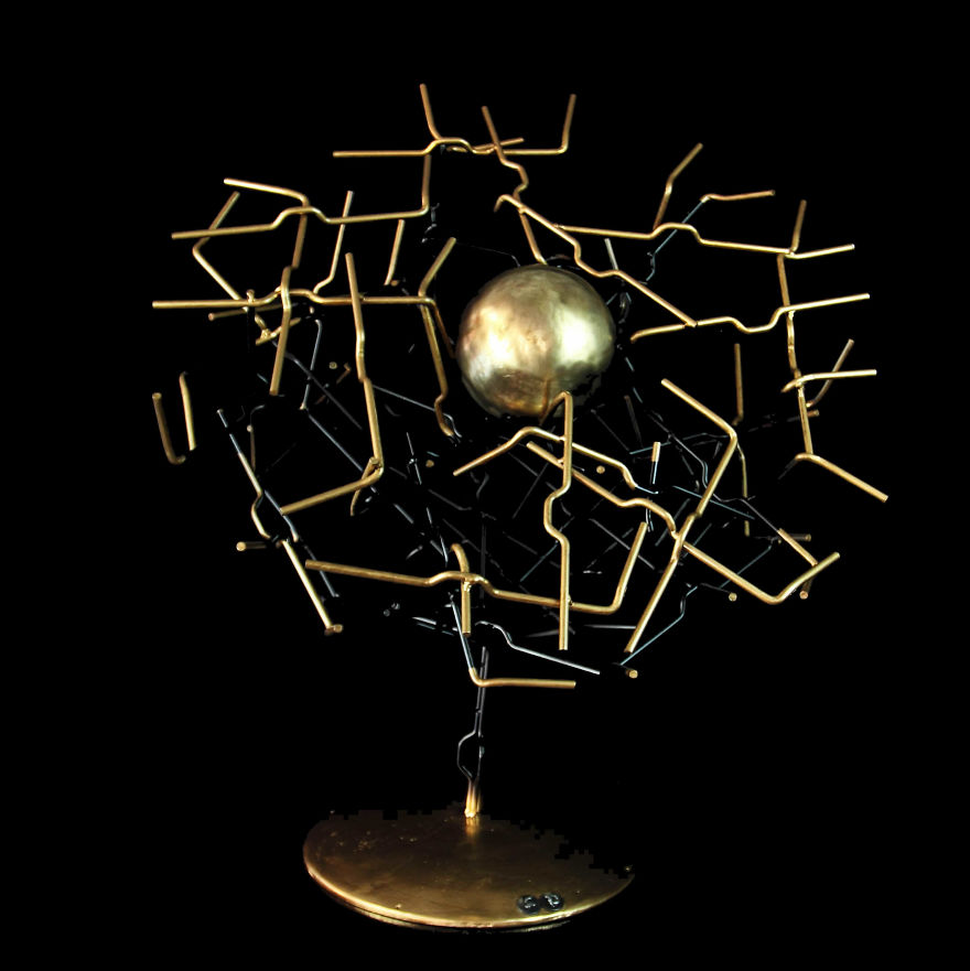 Self-Taught Sculptor Creates Beautiful Art From Scrap Metal Self-Taught Sculptor Creates Beautiful Art From Scrap Metal