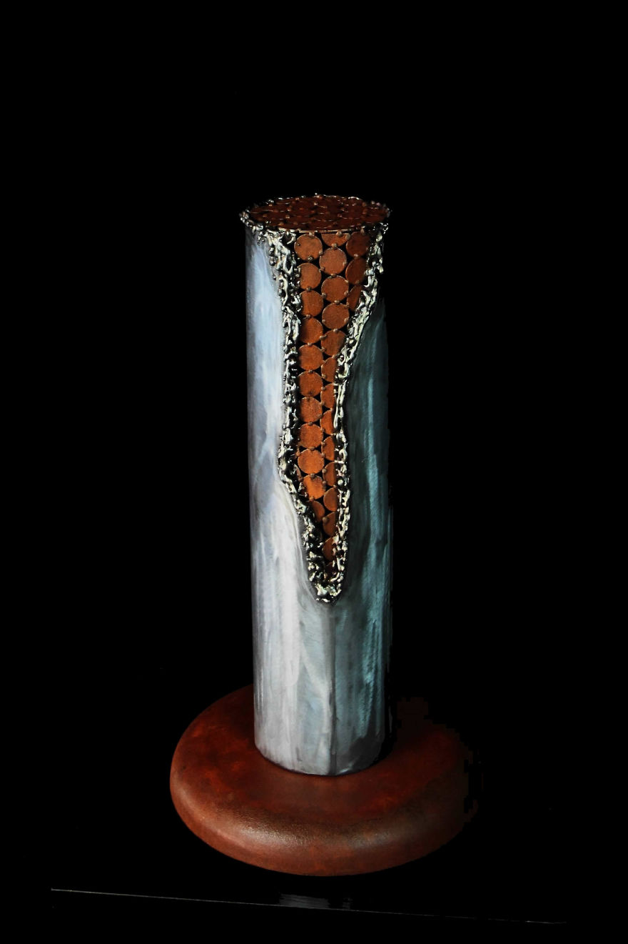 Self-Taught Sculptor Creates Beautiful Art From Scrap Metal Self-Taught Sculptor Creates Beautiful Art From Scrap Metal