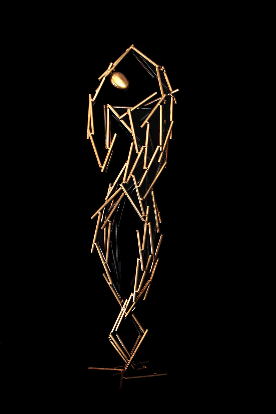 Self-Taught Sculptor Creates Beautiful Art From Scrap Metal Self-Taught Sculptor Creates Beautiful Art From Scrap Metal