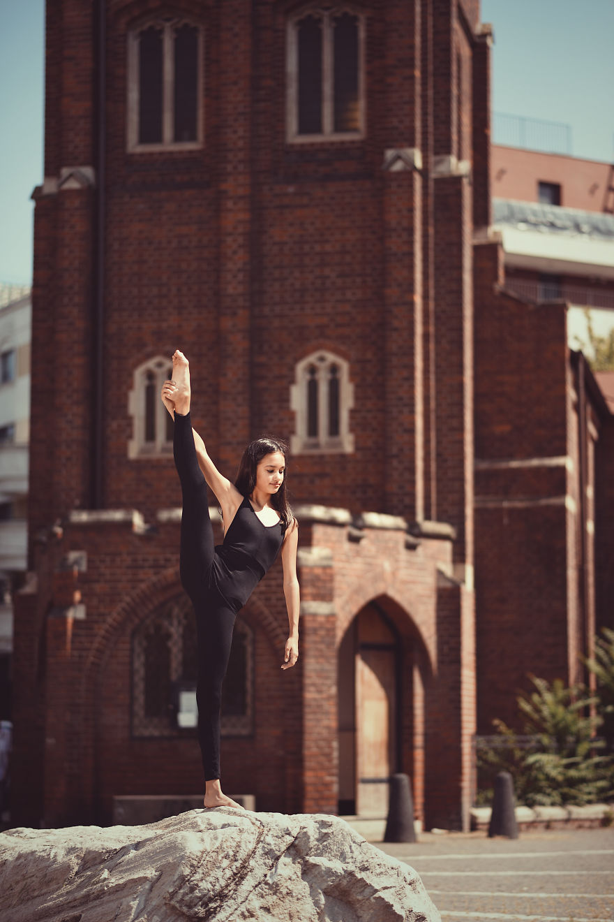 Little Ballerina Says Goodbye To Bucharest With One Last Urban Shooting Little Ballerina Says Goodbye To Bucharest With One Last Urban Shooting