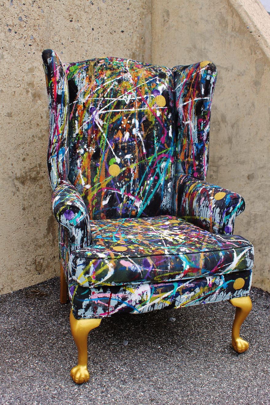 I Threw Buckets Of Paint On An Old Chair. Here’s What Happened I Threw Buckets Of Paint On An Old Chair. Here’s What Happened