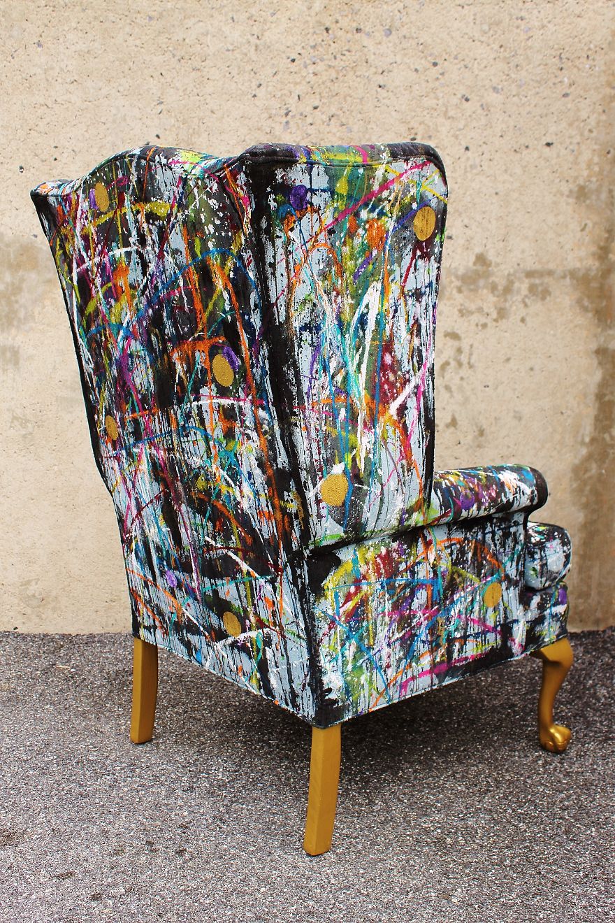 I Threw Buckets Of Paint On An Old Chair. Here’s What Happened I Threw Buckets Of Paint On An Old Chair. Here’s What Happened