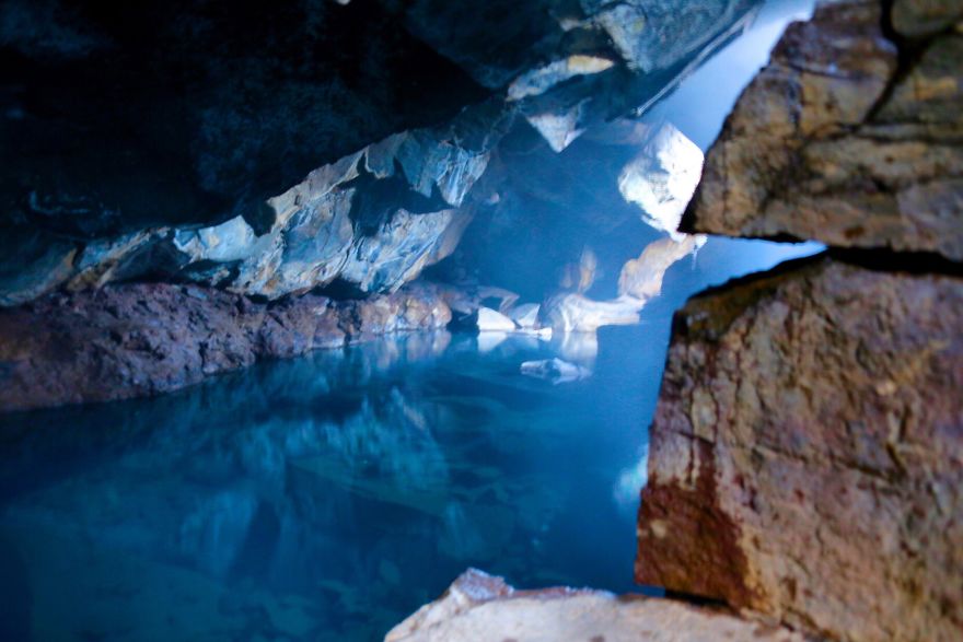 Experience The &#8220;Beyond The Wall&#8221; Game Of Thrones Episode In Iceland