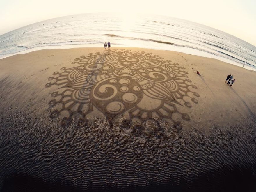 I’ve Been Drawing On Beaches Since Childhood, And I Still Do I’ve Been Drawing On Beaches Since Childhood, And I Still Do