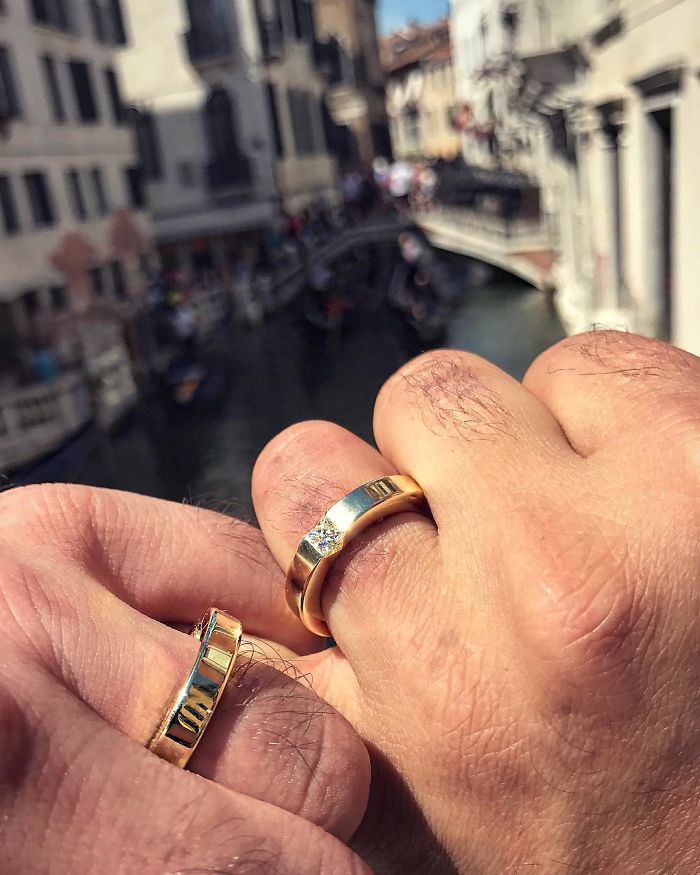 Former Olympic Diver Gets Surprise Proposal In Venice, And Their Photos Set The Internet On Fire Former Olympic Diver Gets Surprise Proposal In Venice, And Their Photos Set The Internet On Fire
