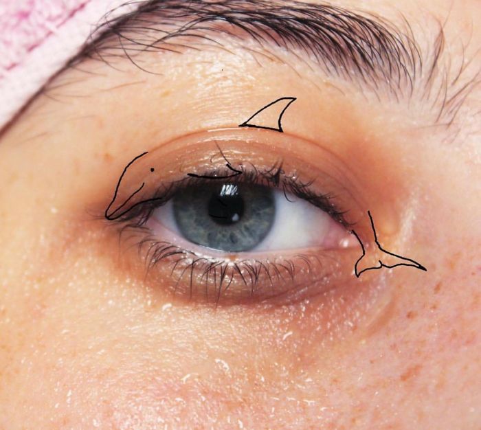 Israeli Artist Draws Doodles On Herself To Change The Way We Think About Our Bodies (NSFW) Israeli Artist Draws Doodles On Herself To Change The Way We Think About Our Bodies (NSFW)