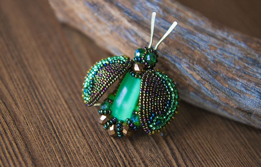 Fabulous Sparkling Brooches That Lend You Wings Fabulous Sparkling Brooches That Lend You Wings