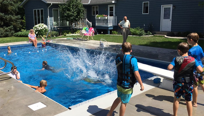 94-Year-Old Man Builds Pool In His Backyard For Neighborhood Kids So He Wouldn&#8217;t Be Lonely After Wife Died