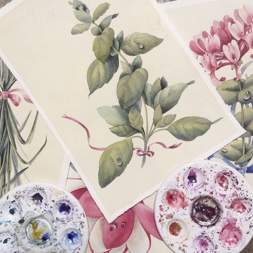 Russian Artist Reveals Her Mysterious Sketchbook To The World, And It’s Full Of Visual Secrets Russian Artist Reveals Her Mysterious Sketchbook To The World, And It’s Full Of Visual Secrets