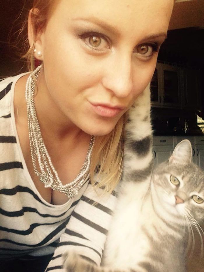 68 Times Cats Didn’t Want To Be In Your Stupid Selfies And The Result Was Hilarious 68 Times Cats Didn’t Want To Be In Your Stupid Selfies And The Result Was Hilarious